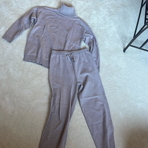 LIGHT PURPLE MAUVE SET - Picture 1 of 4